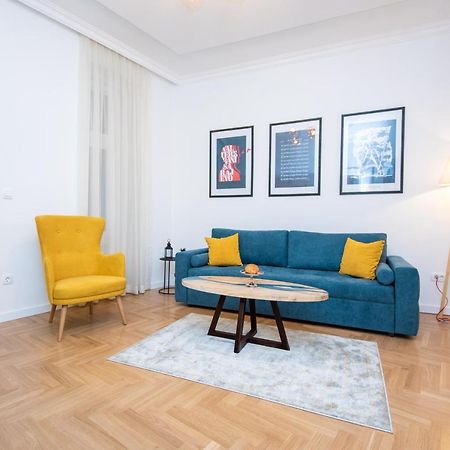 Megapolis City Center Suites Sarajevo Buitenkant foto