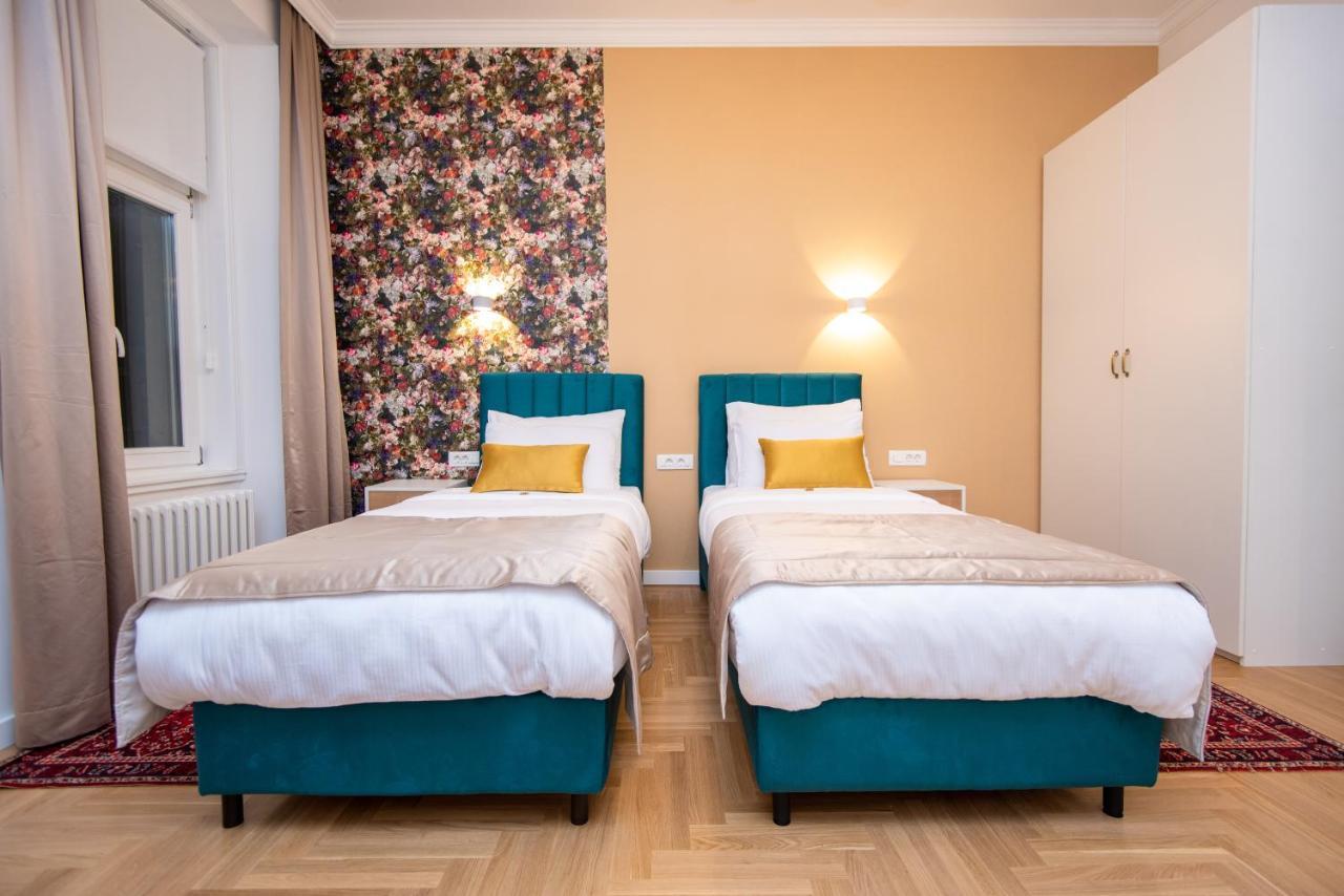 Megapolis City Center Suites Sarajevo Buitenkant foto