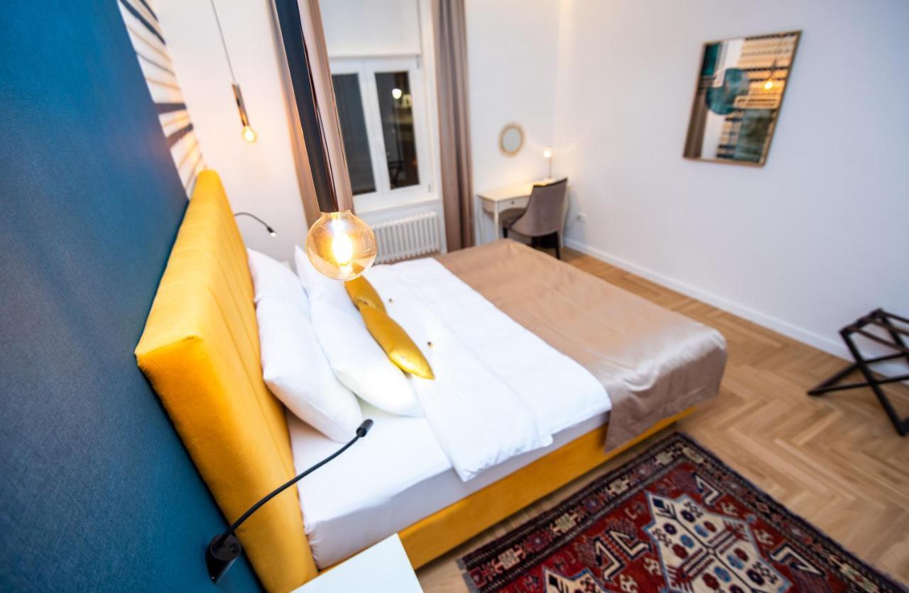 Megapolis City Center Suites Sarajevo Buitenkant foto
