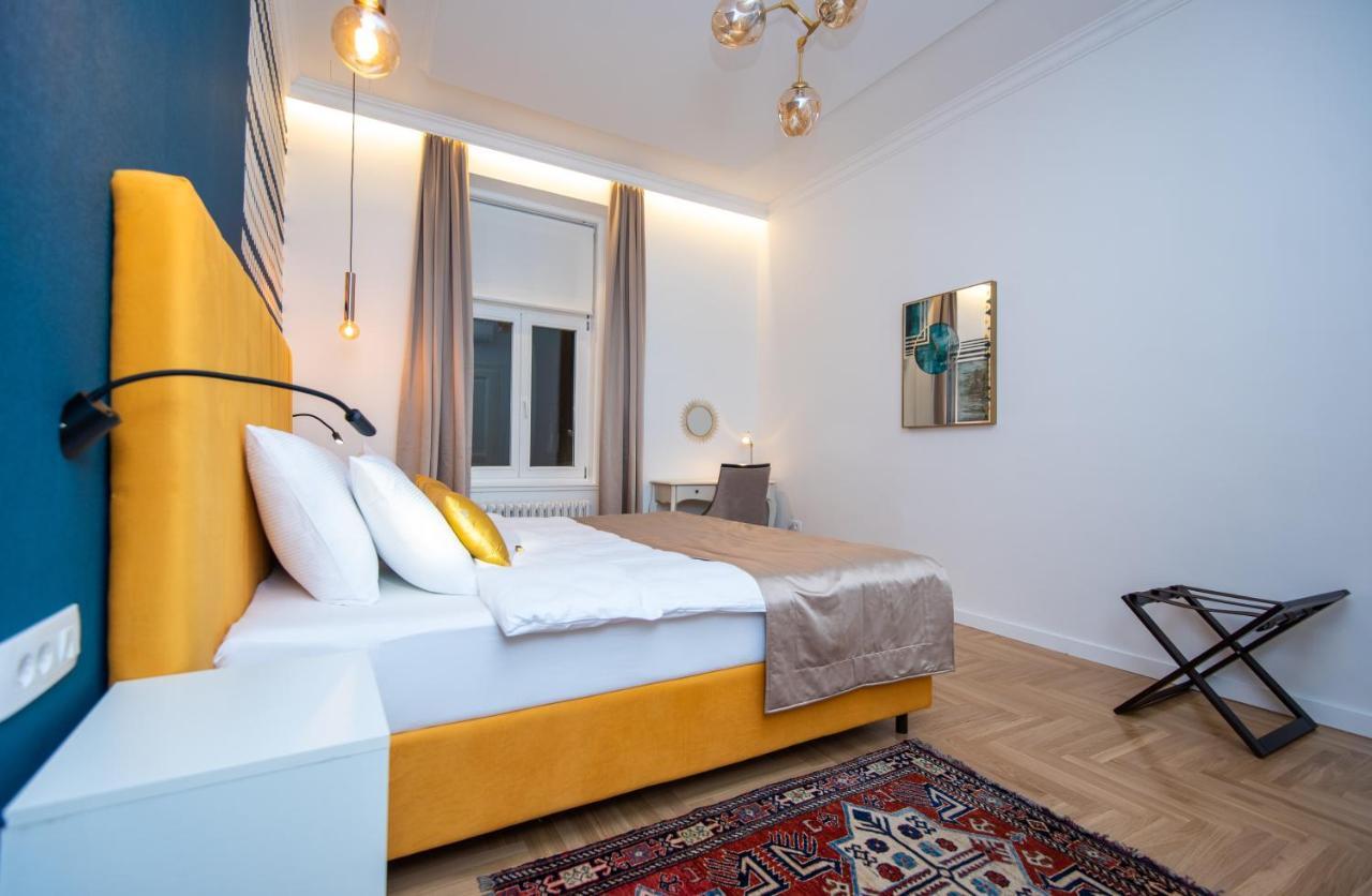 Megapolis City Center Suites Sarajevo Buitenkant foto
